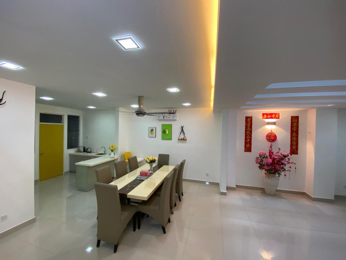 Entire Residential Home•Jia Residences Bkt Serdang沙登温暖的家 Сері-Кембанган Екстер'єр фото